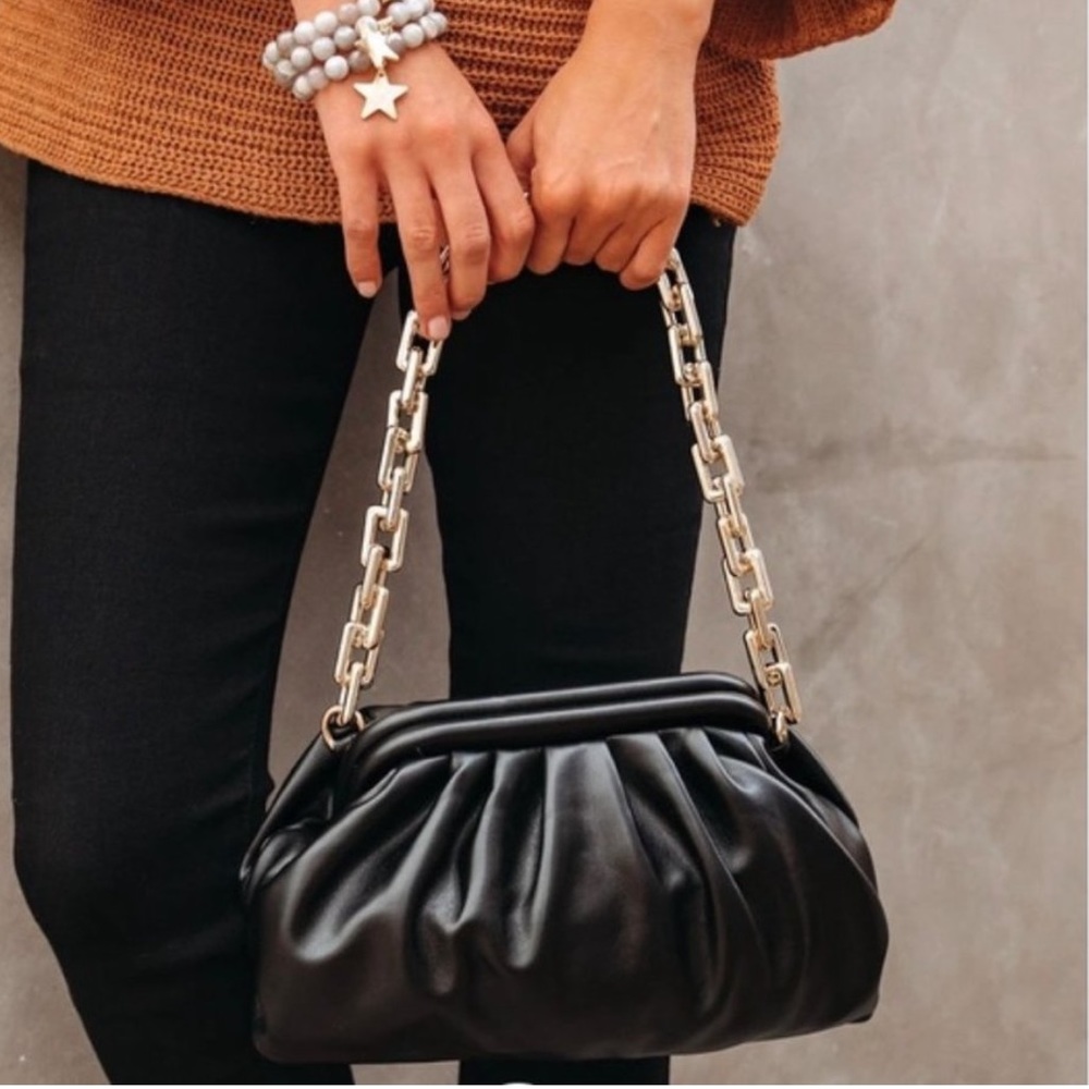 NEW CHIC CROSSBODY CHAIN POUCH BAG